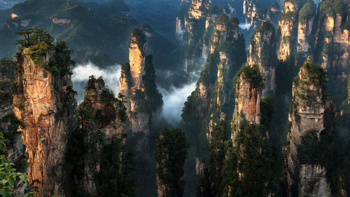 峰  林