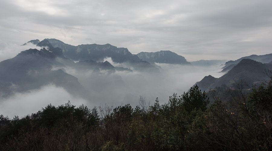 崇山