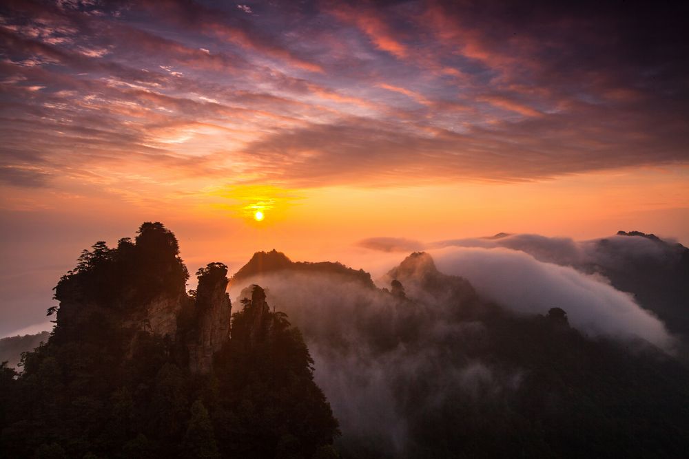 日出江山