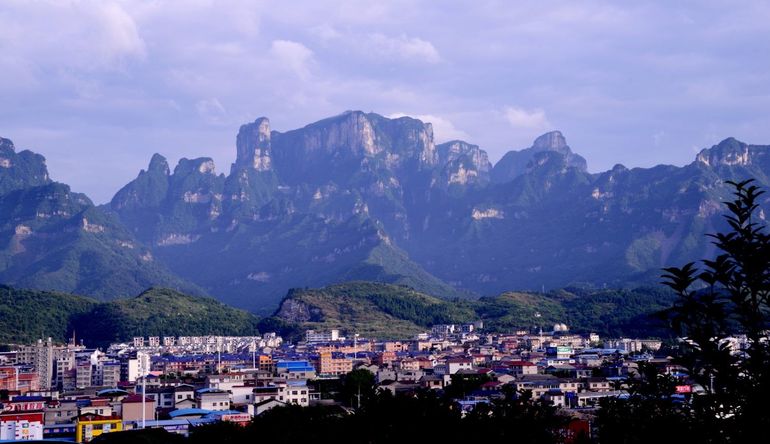 巍峨天门山