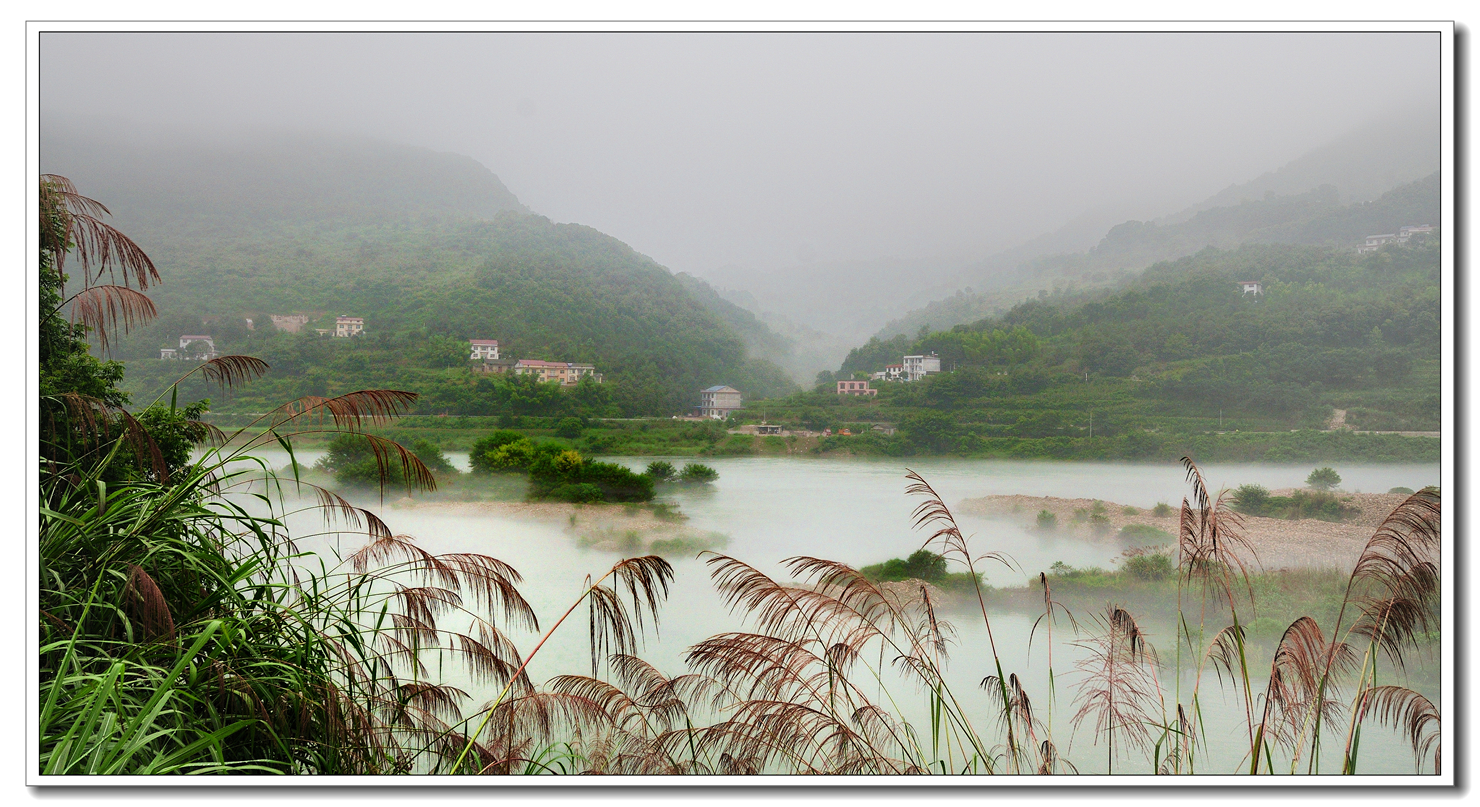 晨雾轻挽溇水河