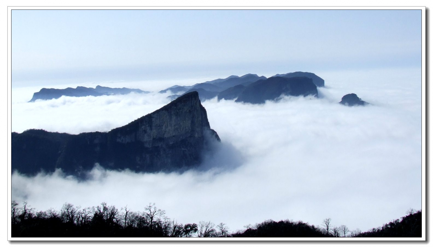 天门山云海