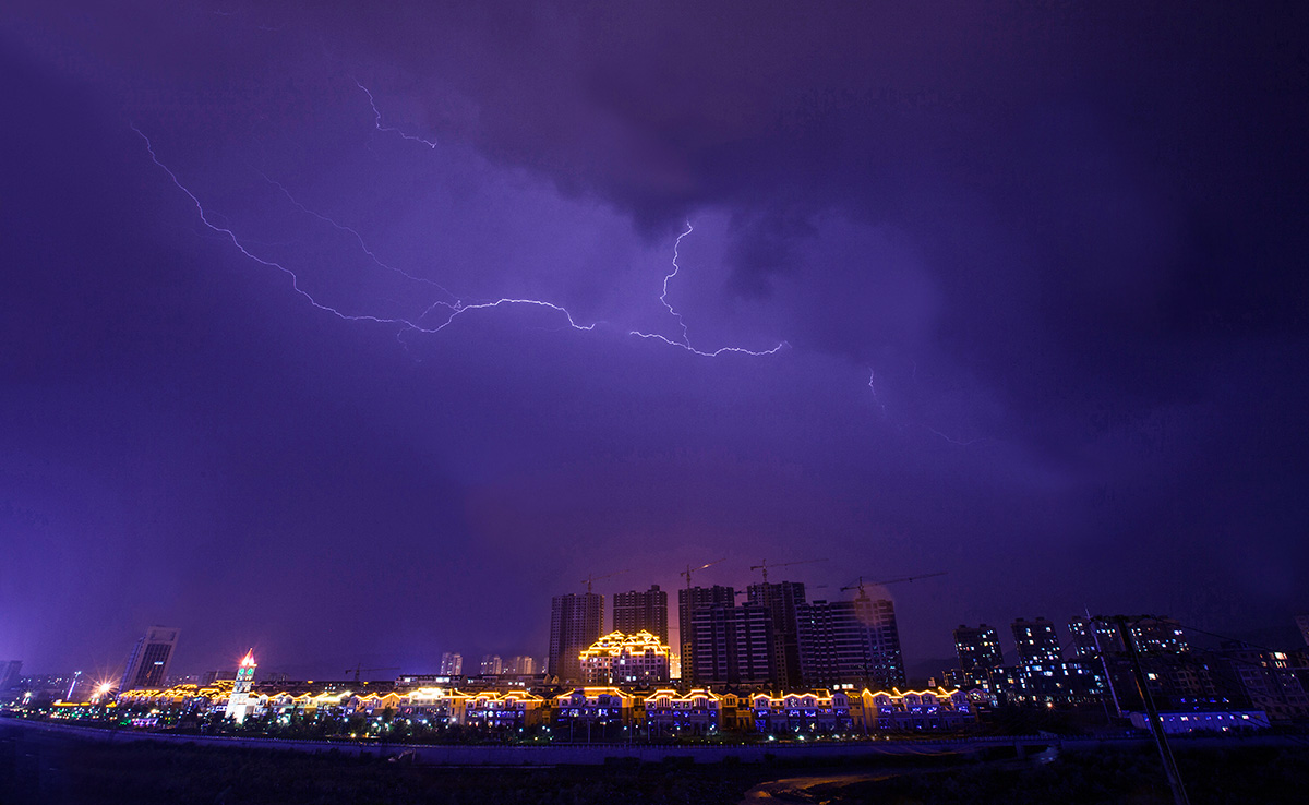 雷雨之夜