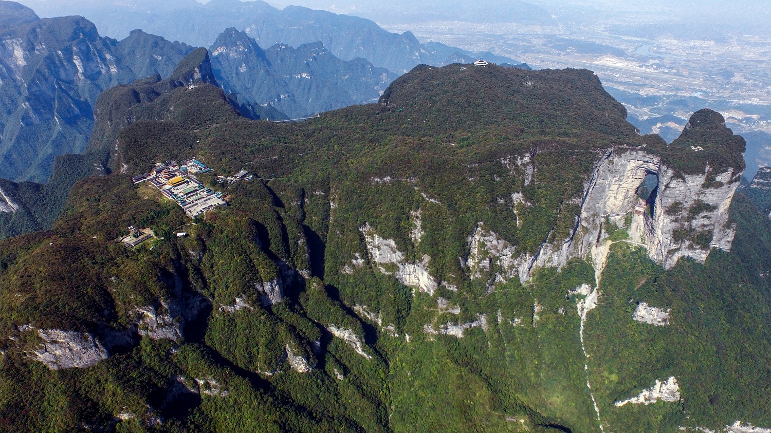 航拍天门仙山