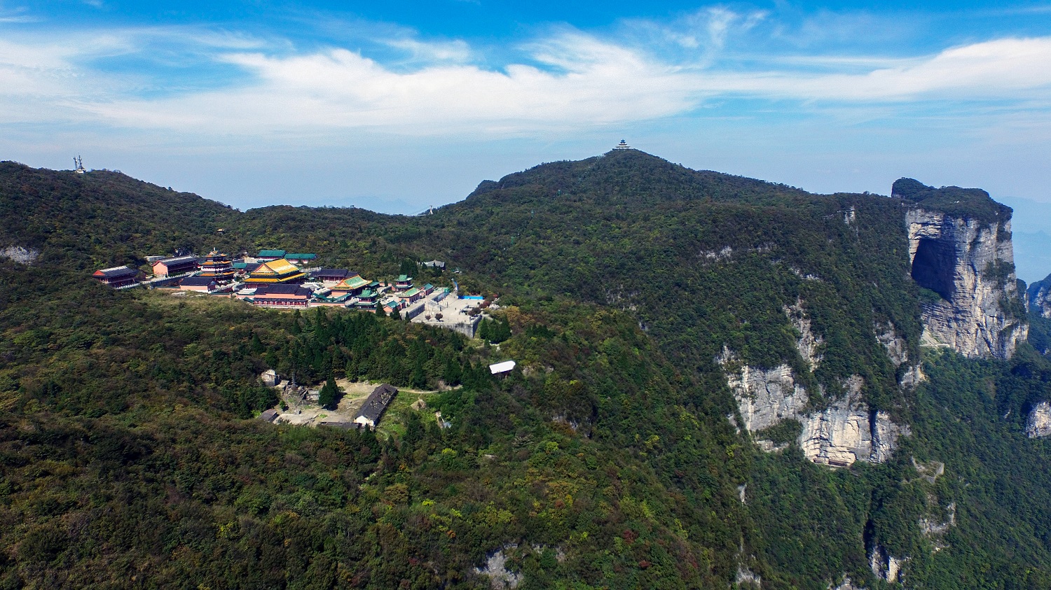 航拍天门仙山