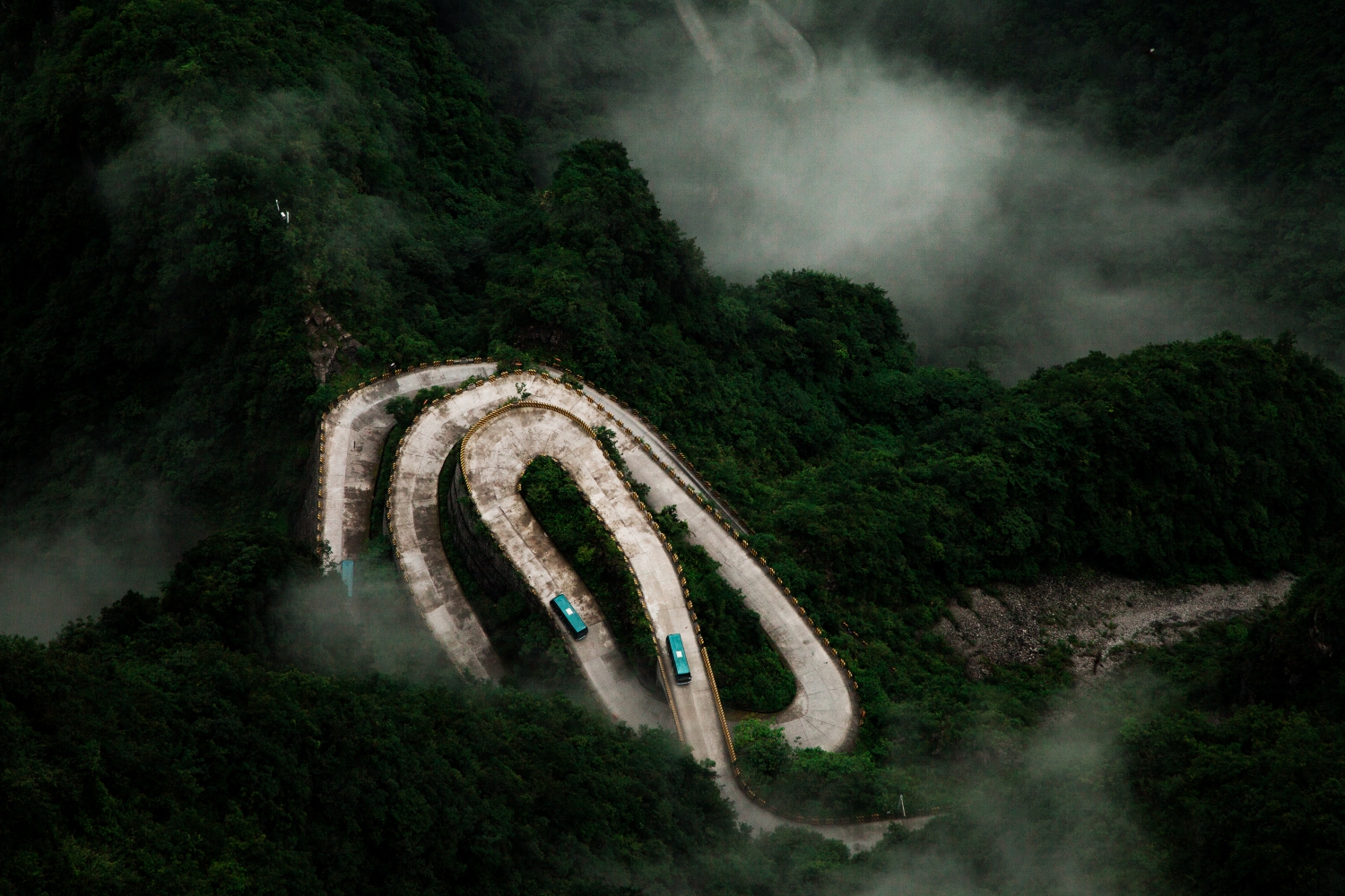 《仙山天路》
