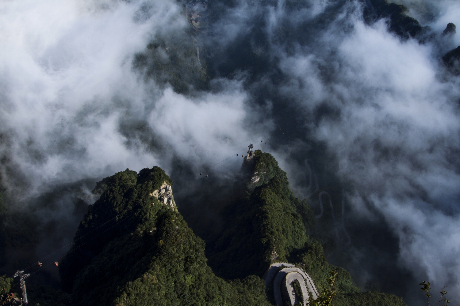 《迷雾天门山》