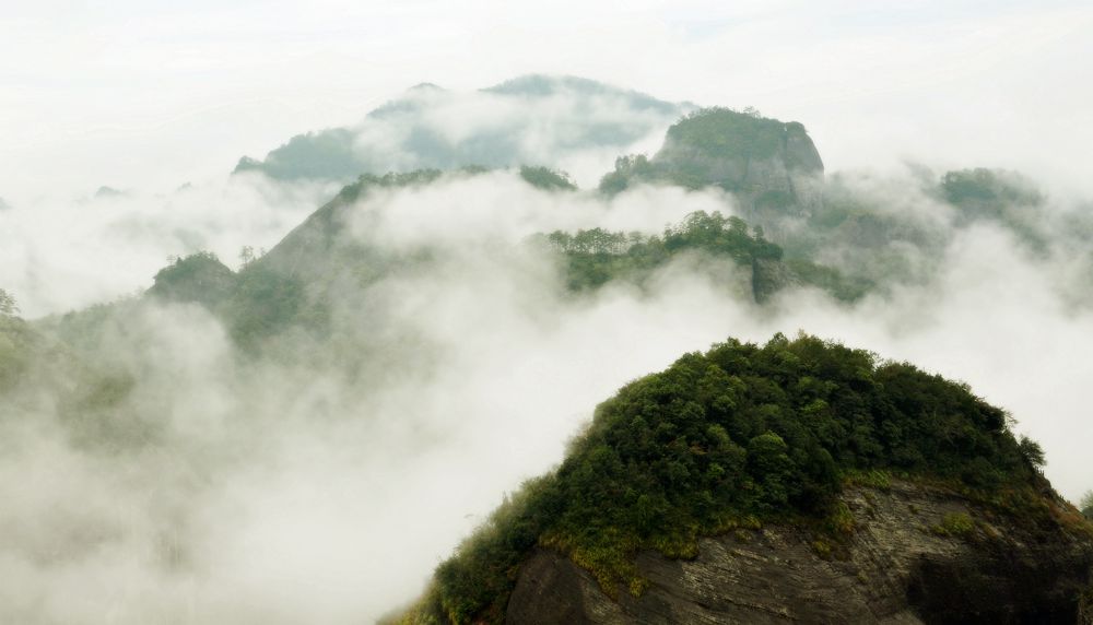 山川雾嶂