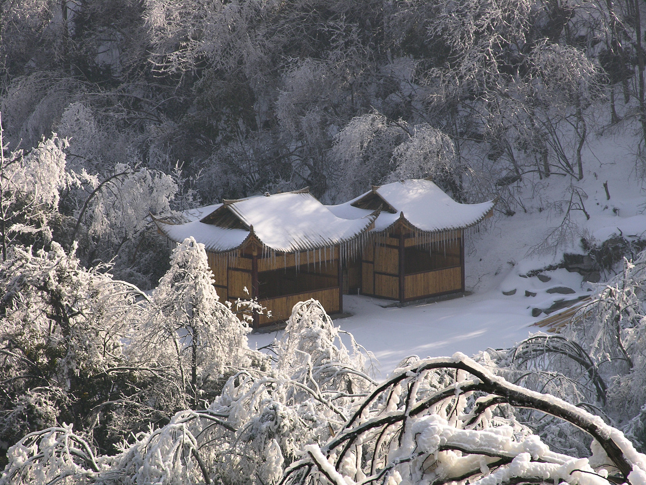 天门瑞雪