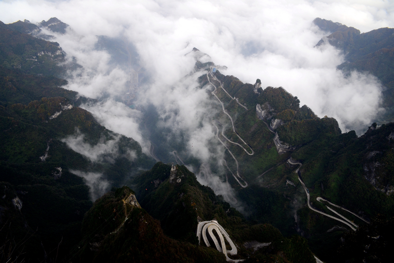 天门山仙境