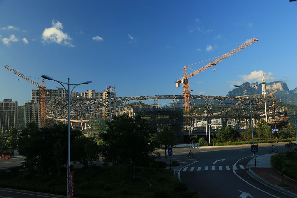 建设中的体育馆