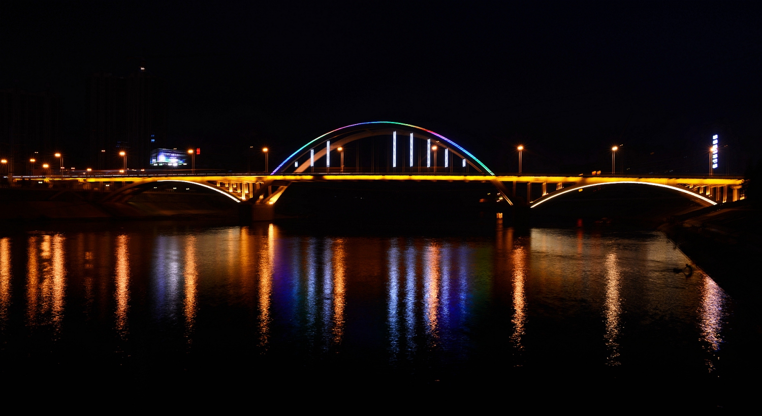 张青大桥之夜