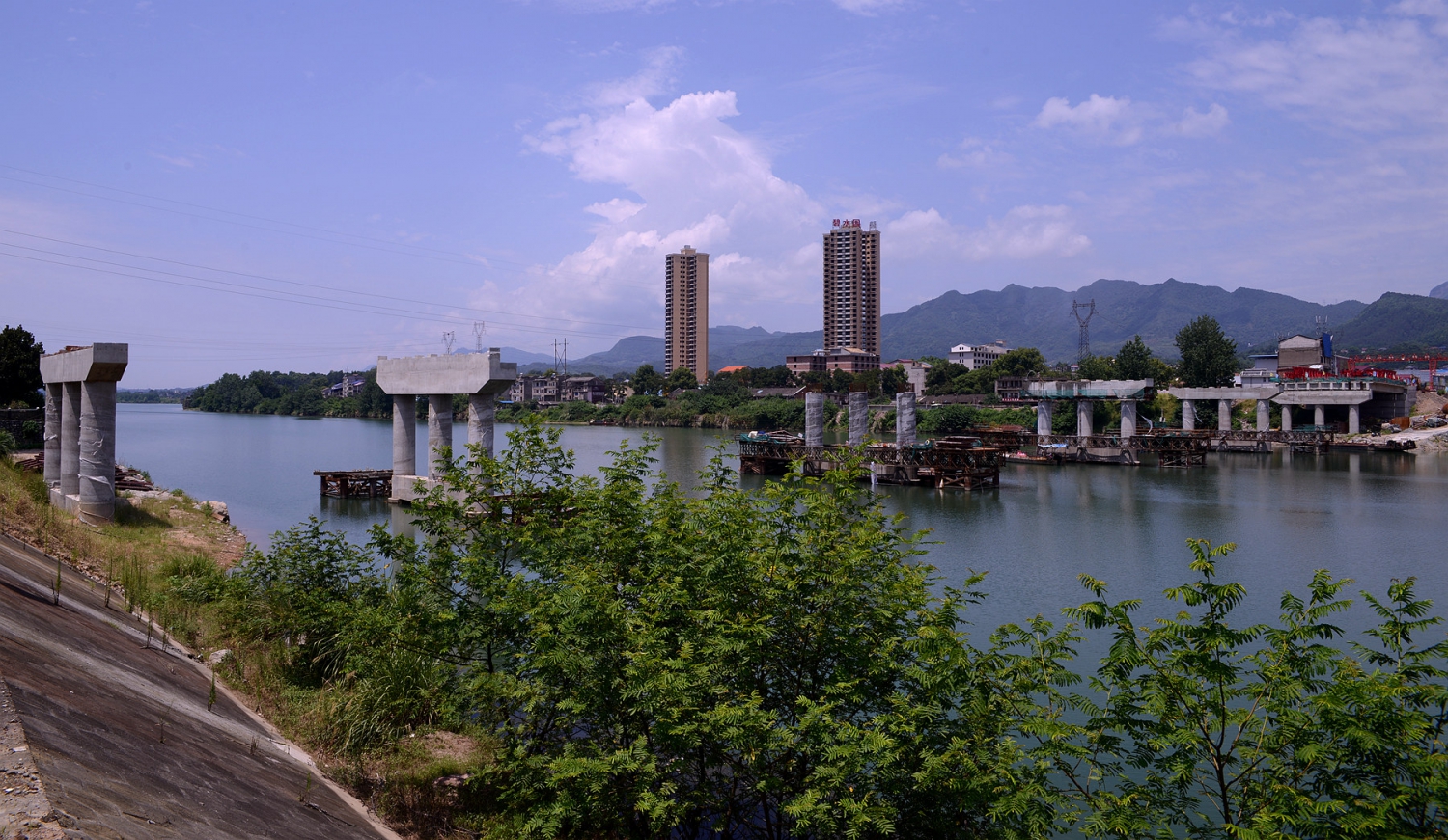 建设中的慈利永安大桥