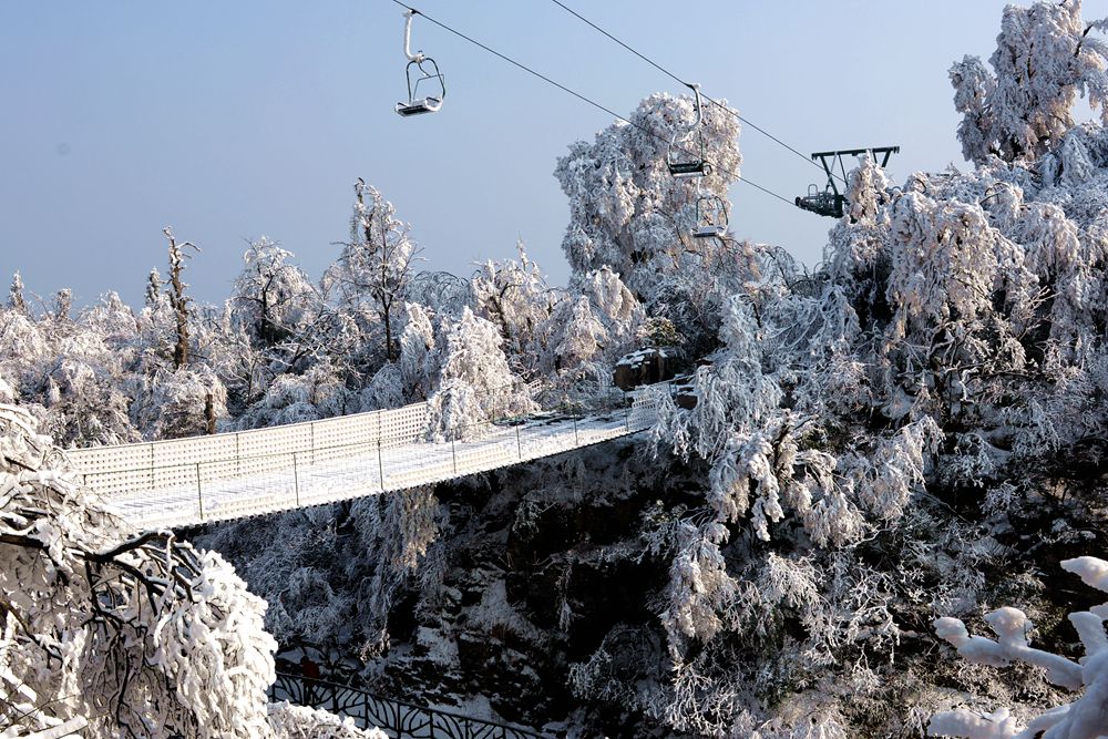 雪山天桥