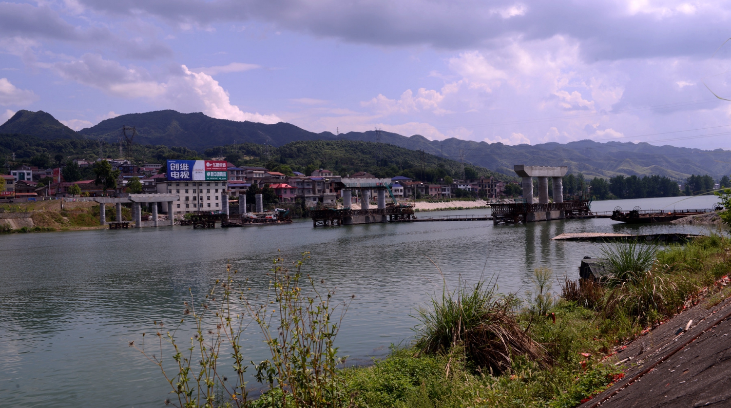 永安大桥在建设中