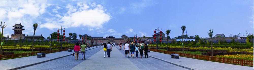 走进乔家大院