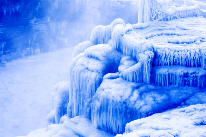 3.壶口瀑布，冰天雪地