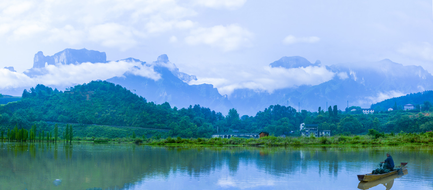 天门山下