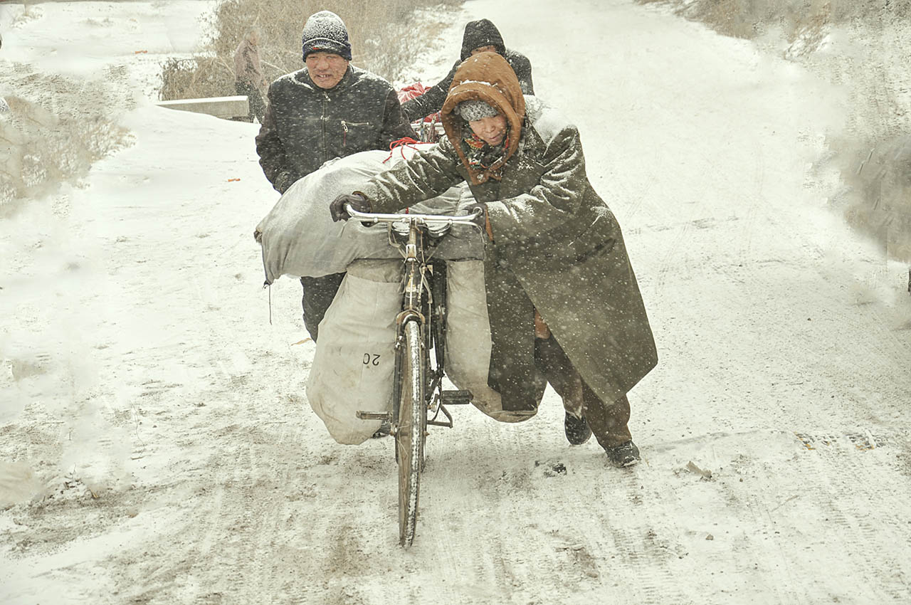 雪中行
