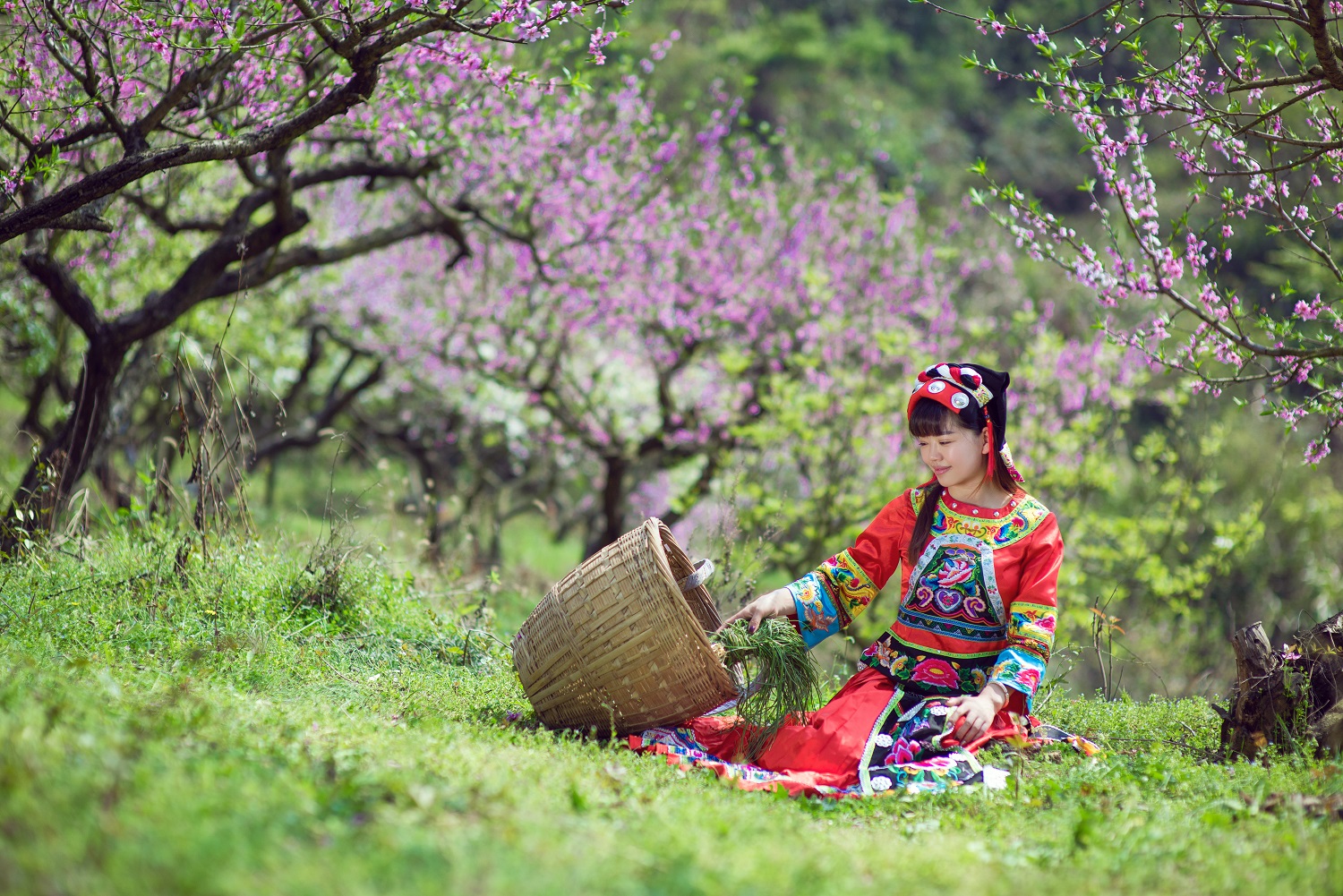 踏青土家妹-11