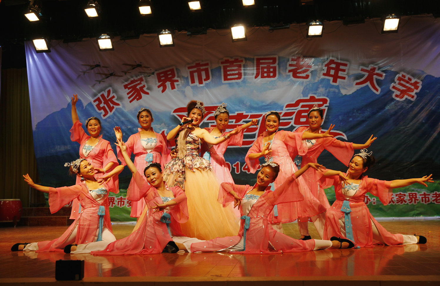 老树新花