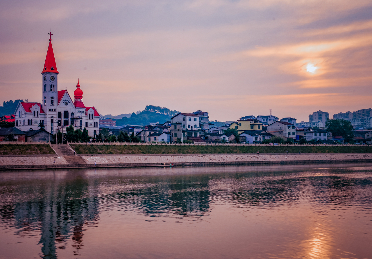 教堂的晨光(二)