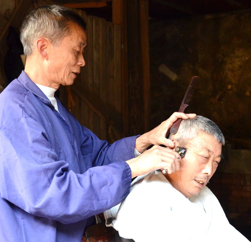 山乡老师傅