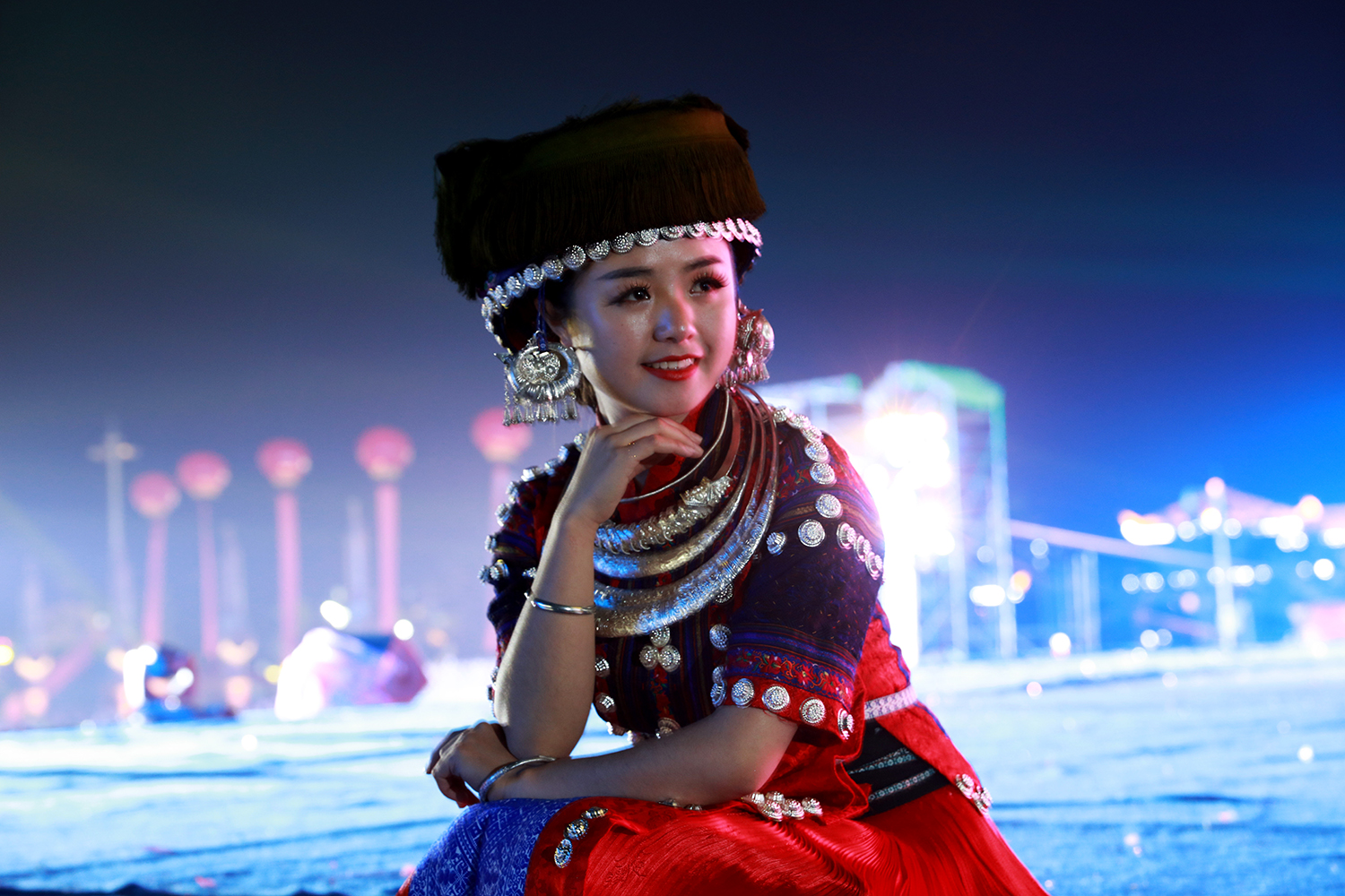 苗族少女