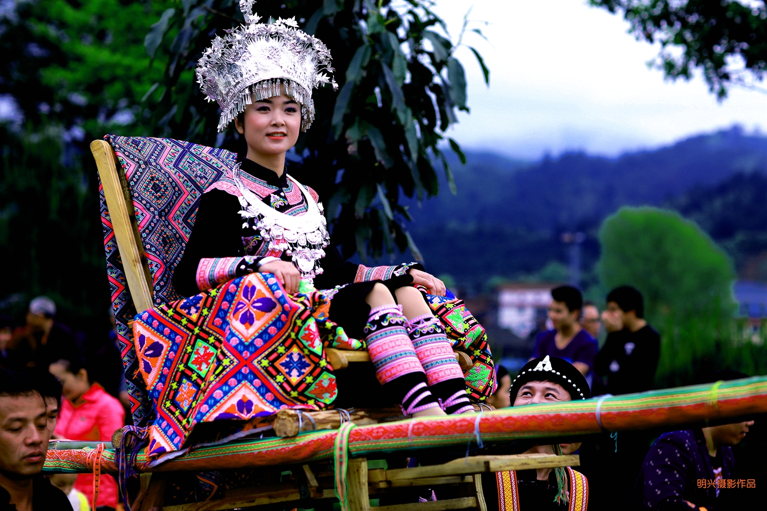 侗家妹子