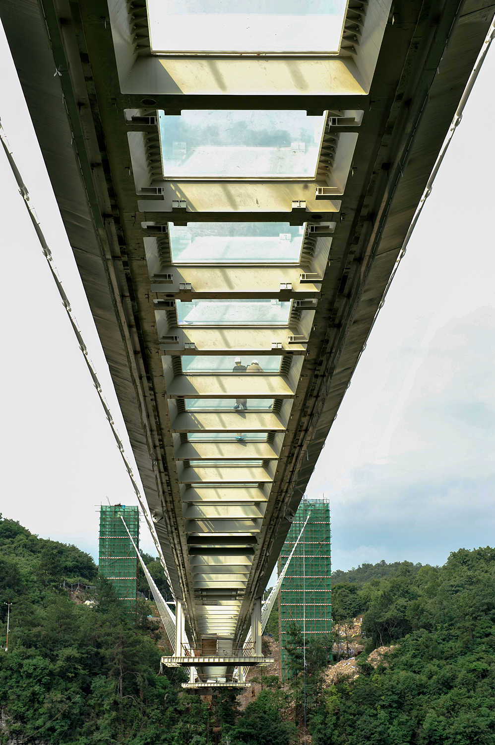峡谷之路