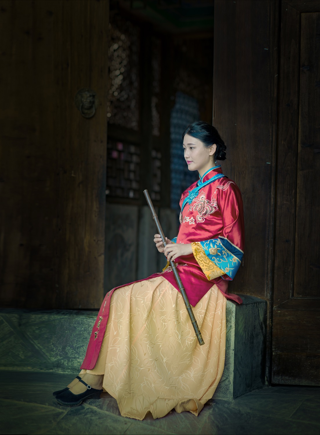 老宅女人