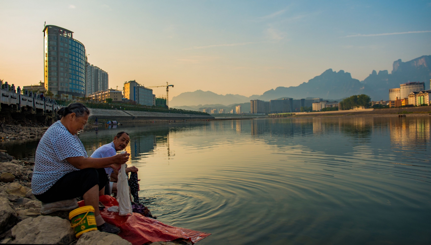 澧水晨景