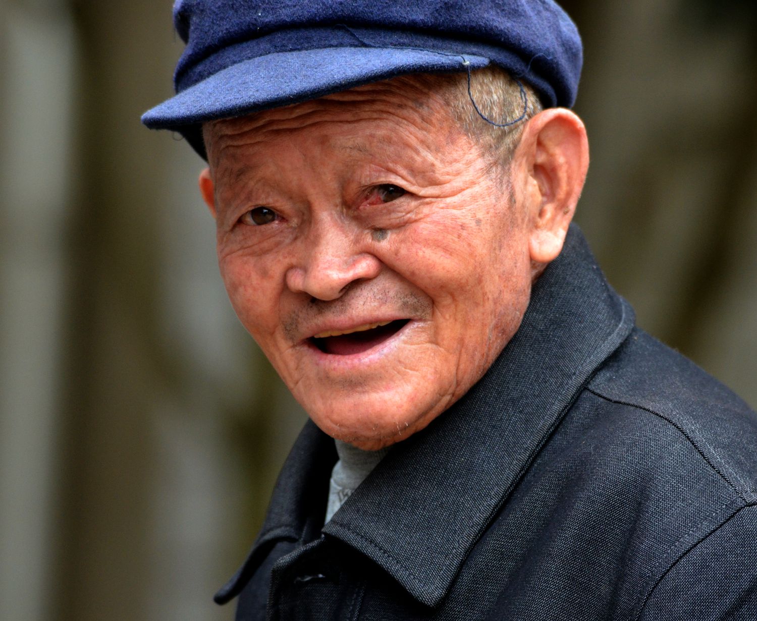 “老汉我今年八十六”