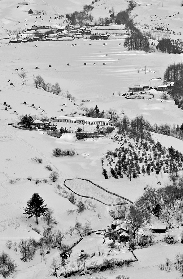 雪村松岭全景图