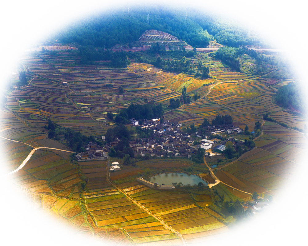 山村（飞机上拍摄）