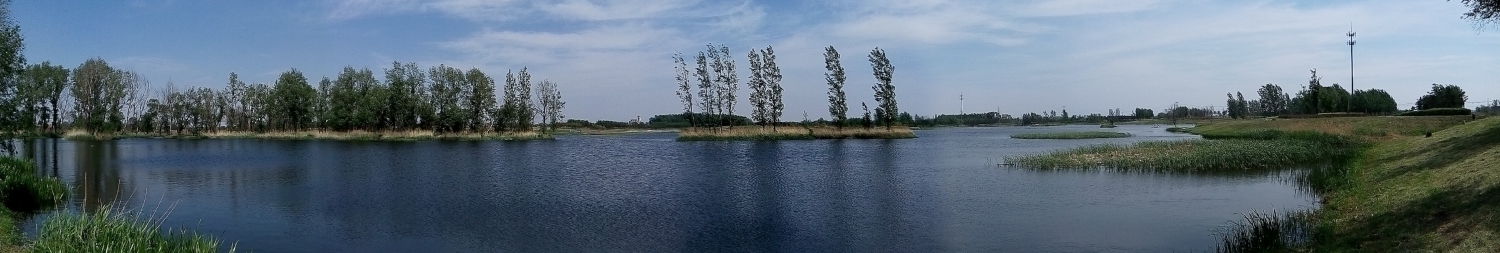 秋月湖