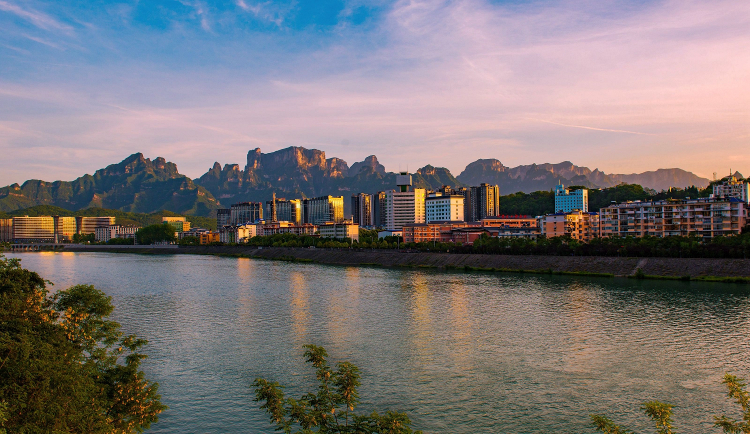 小城夕照