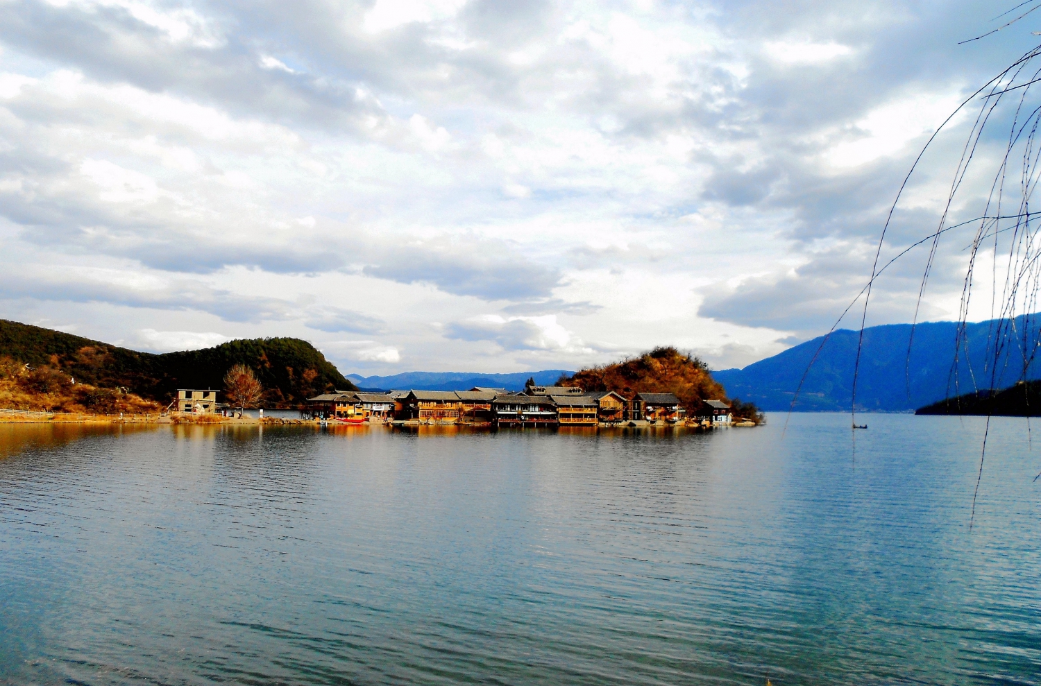 泸沽湖