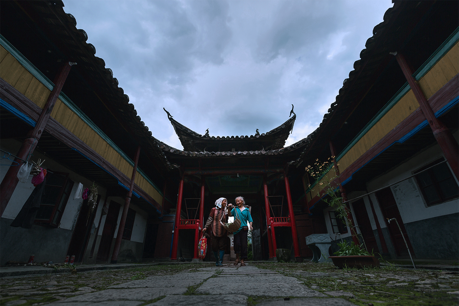 《老伴》