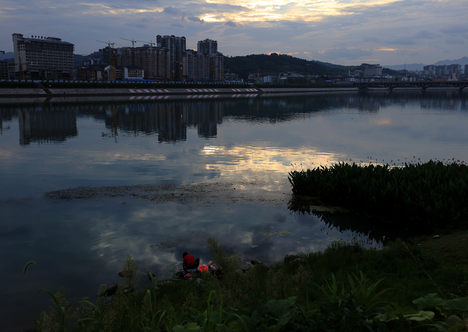 澧水晨景