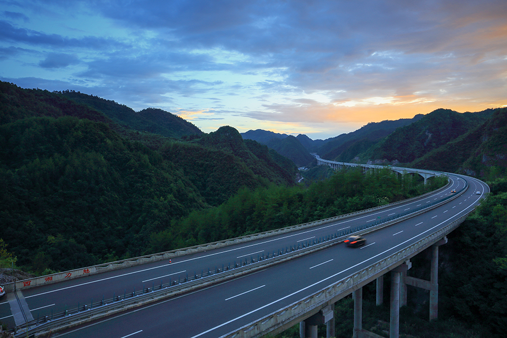 山乡通途