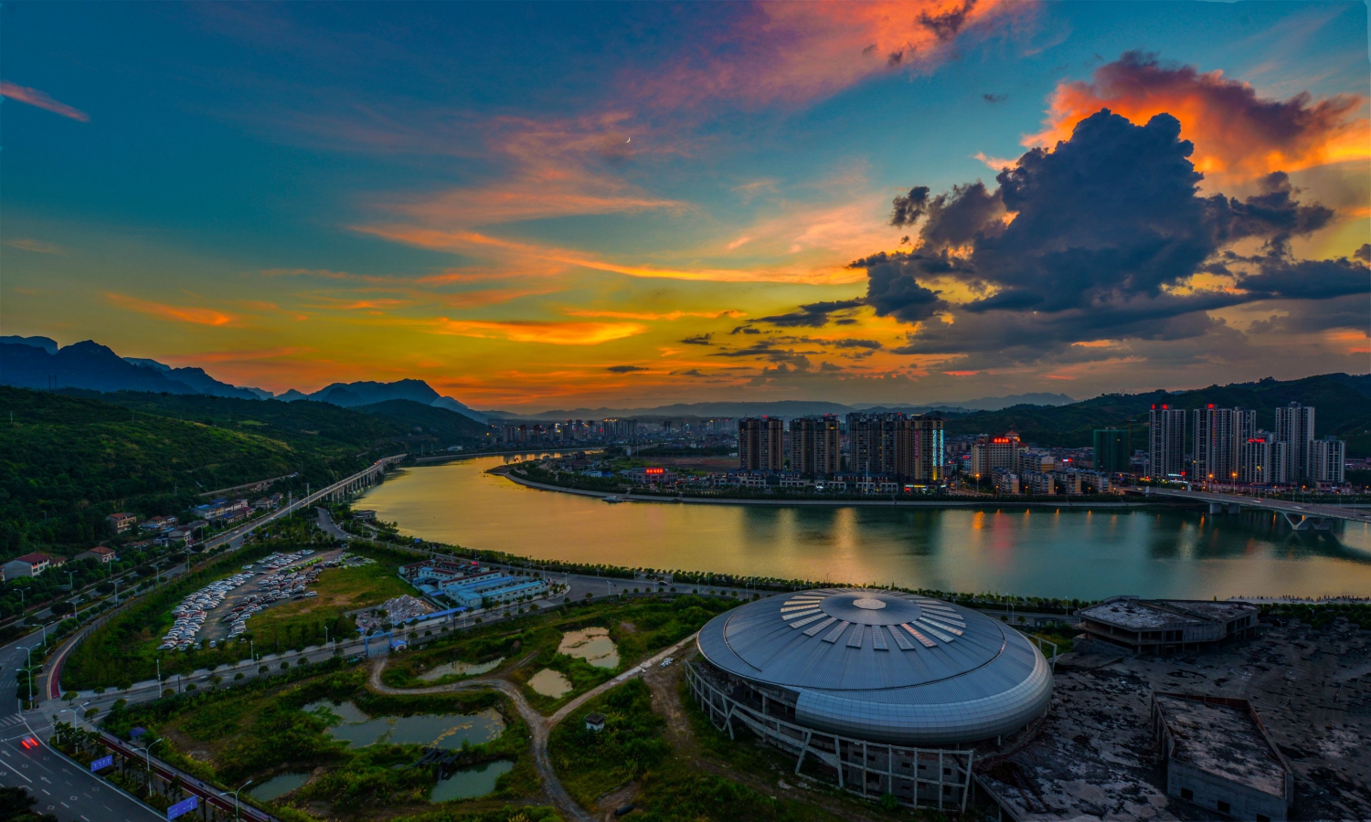 鸬鹚湾夕照