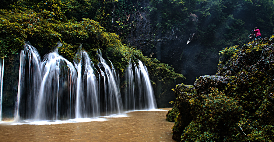马拉河水帘