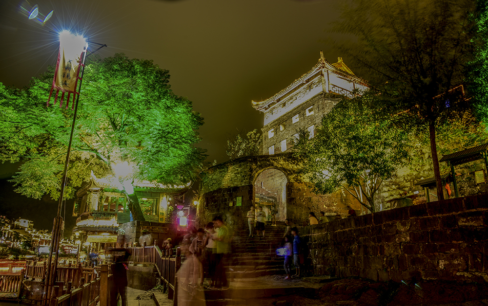 凤凰夜色