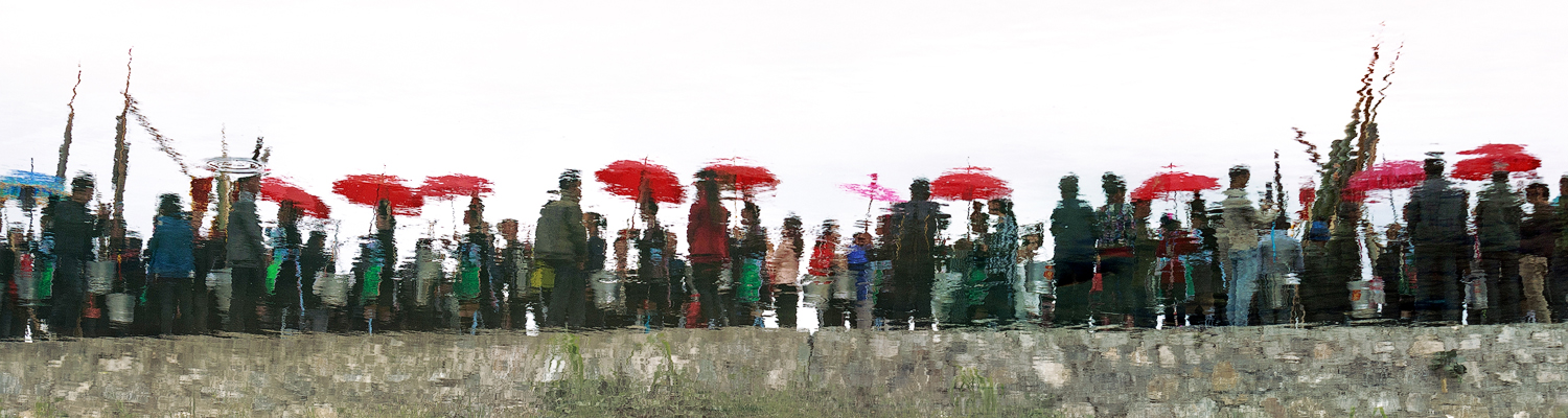 挑着甜酒敬亲朋