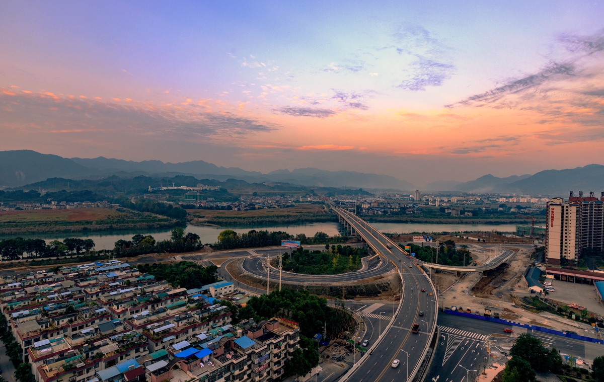 改建后的西溪坪澧水大桥