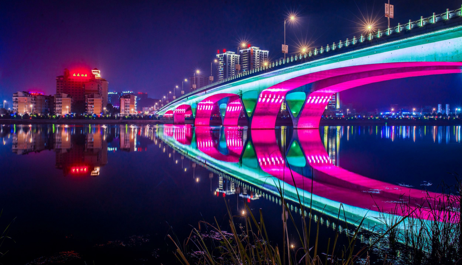 新城夜色