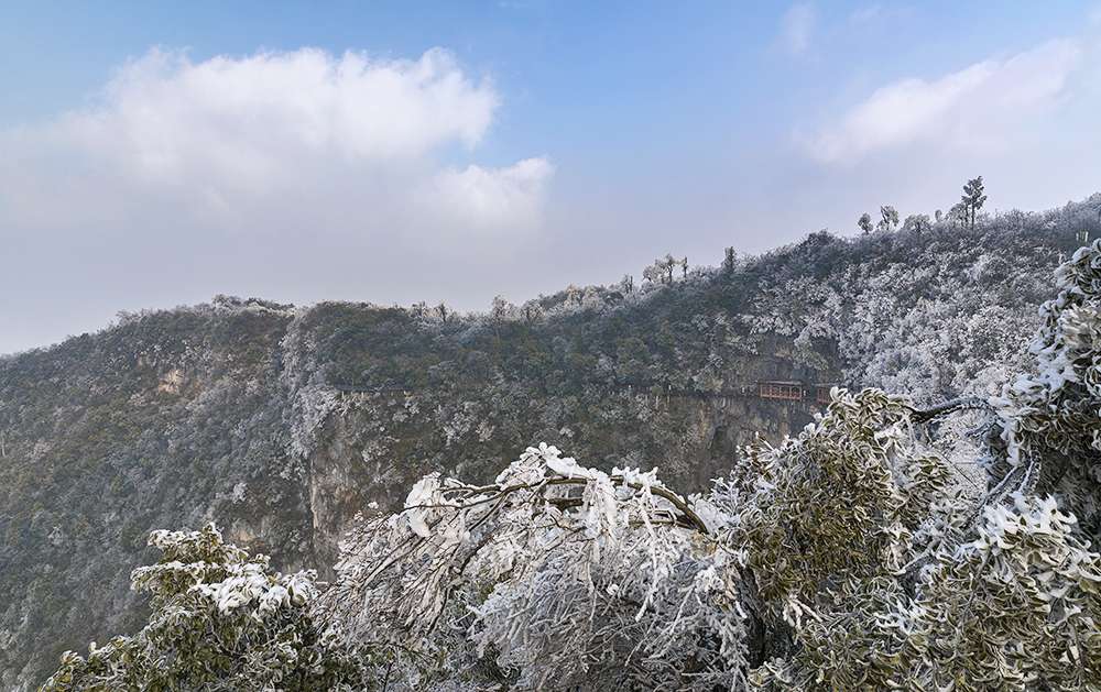 天门山雪