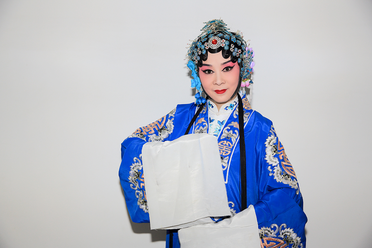 青衣面孔
