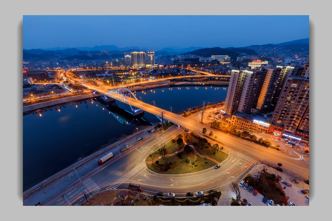 月亮湾大桥夜景